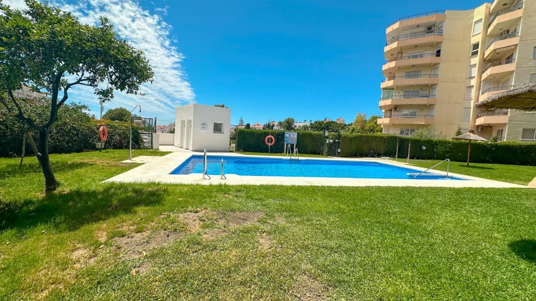 Appartement Hawaii 1st Floor Burriana, Nerja